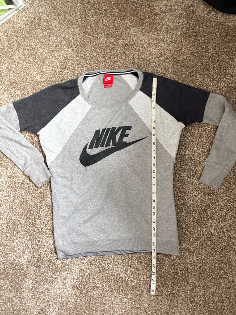 Nike District 72 side zip Colorblock Crewneck Sweater